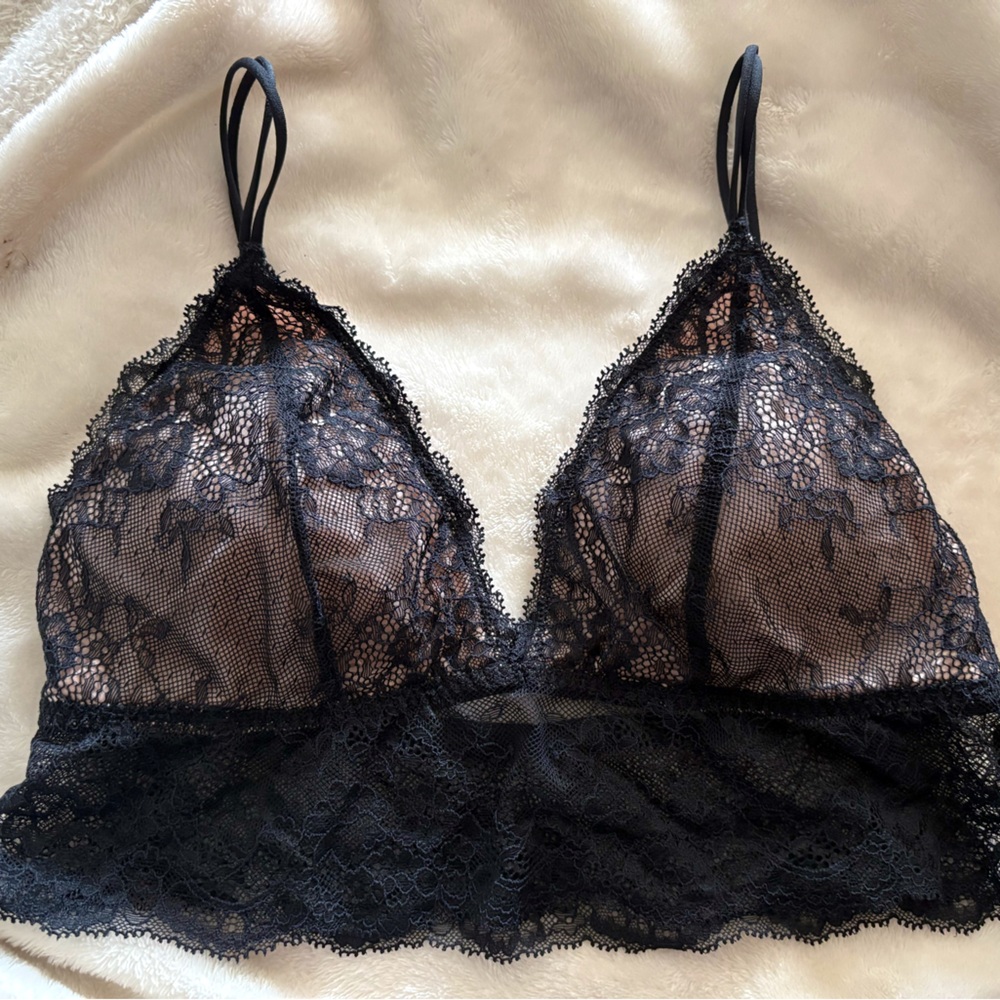 Abercrombie & Fitch Elegant Black Lace Bralette Sz M